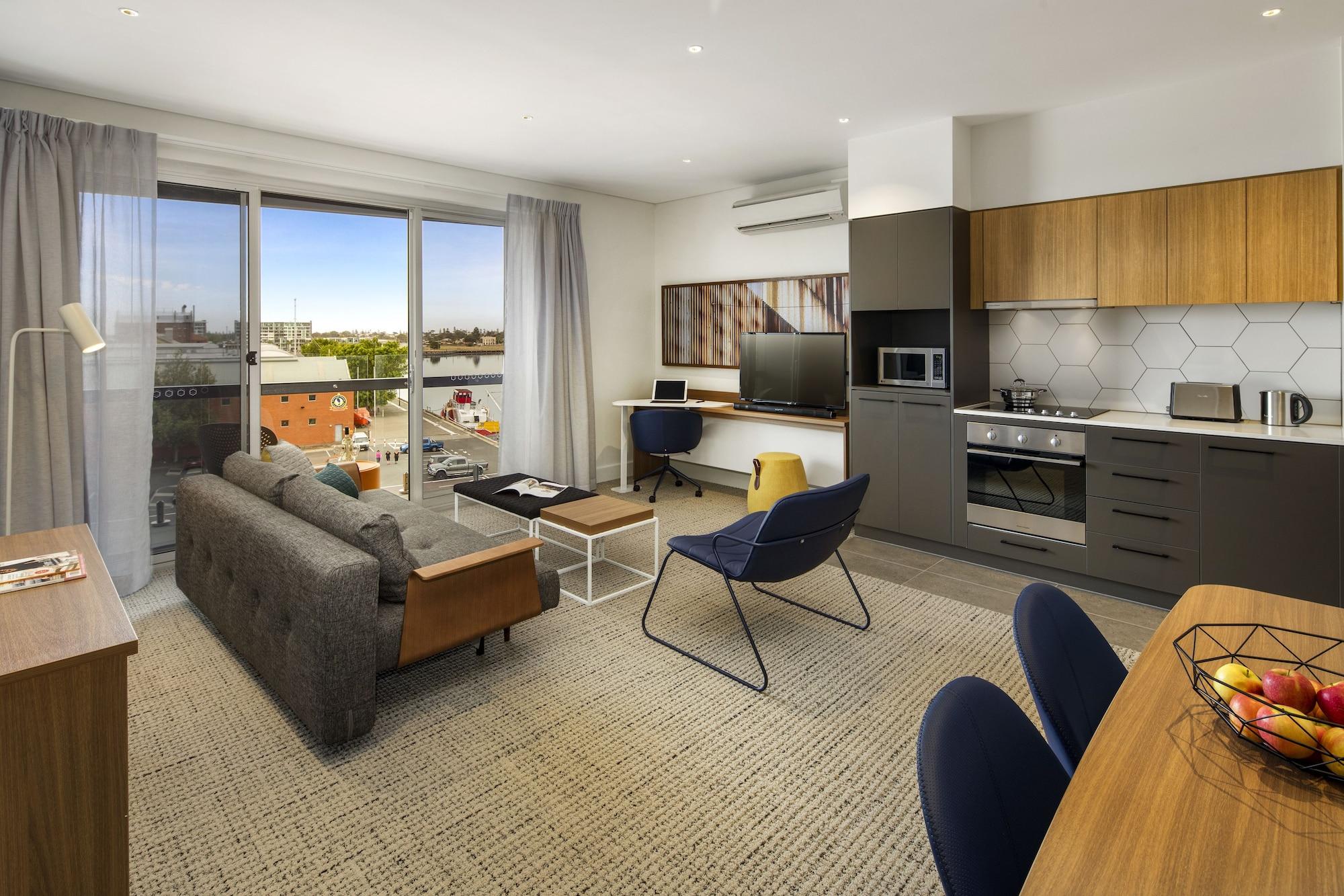Quest Port Adelaide Aparthotel Buitenkant foto